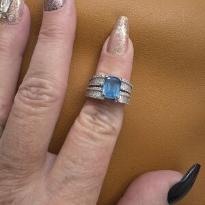 Elegant Silver and Blue Gemstone Ring